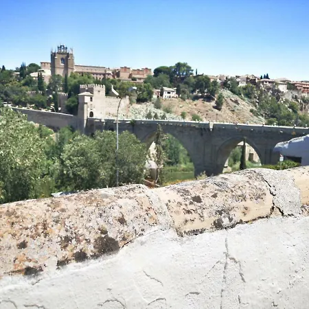 Leyenda De La Cava Apartment