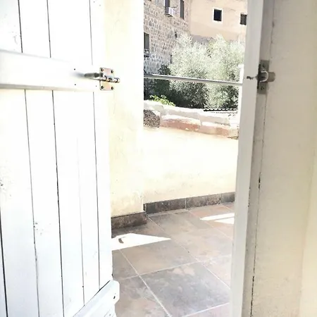 Leyenda De La Cava - Living * Toledo