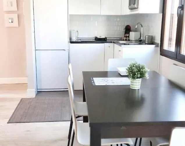 Leyenda De La Cava - Living アパート *