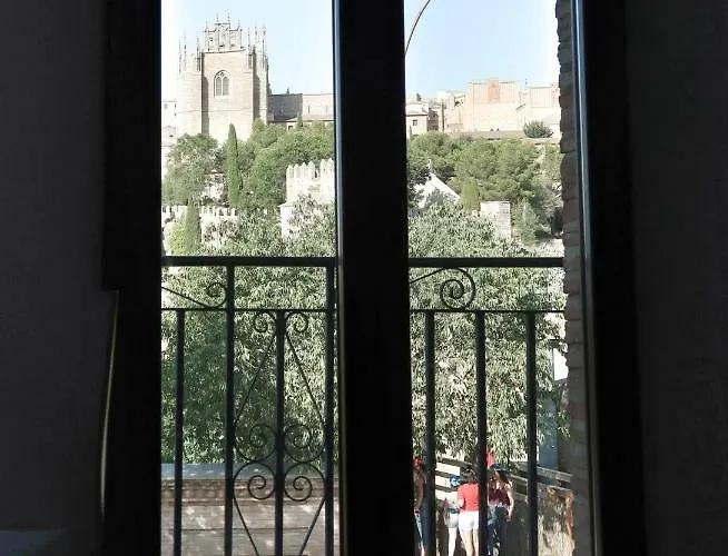 Leyenda De La Cava - Living アパート トレド