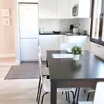 Leyenda De La Cava - Living Apartman *