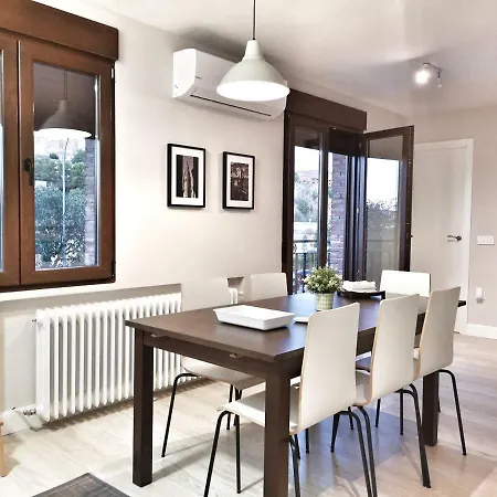 Leyenda De La Cava - Living アパート