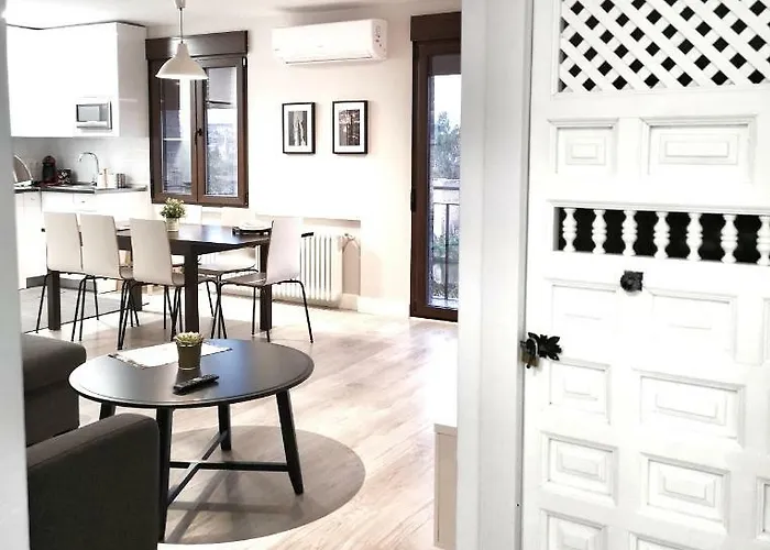 Leyenda De La Cava - Living * 托萊多